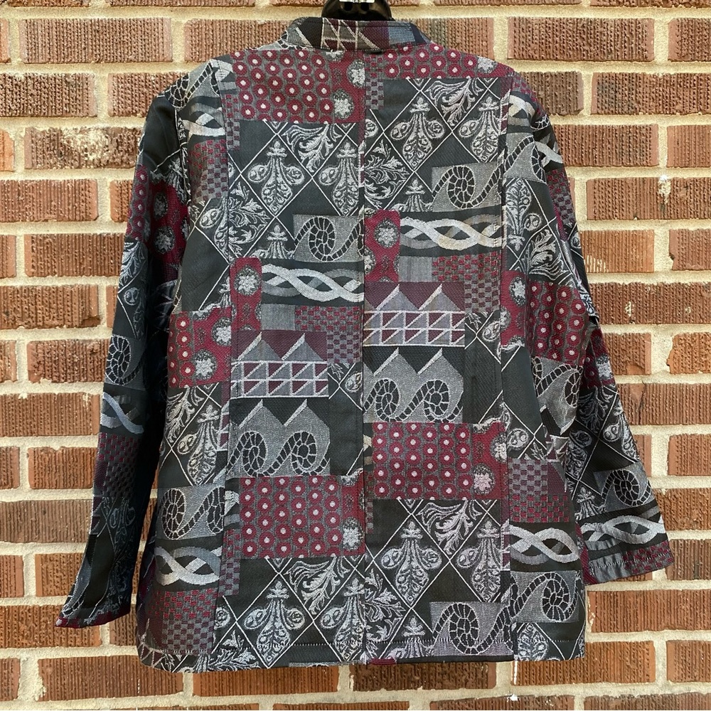 Tudor Court Large Red Silver Tapestry Lightweight Career Festive Jacket Size XL - Picture 4 of 9